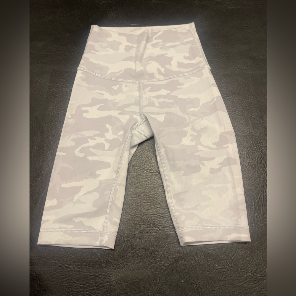 Woman’s Lululemon bike shorts